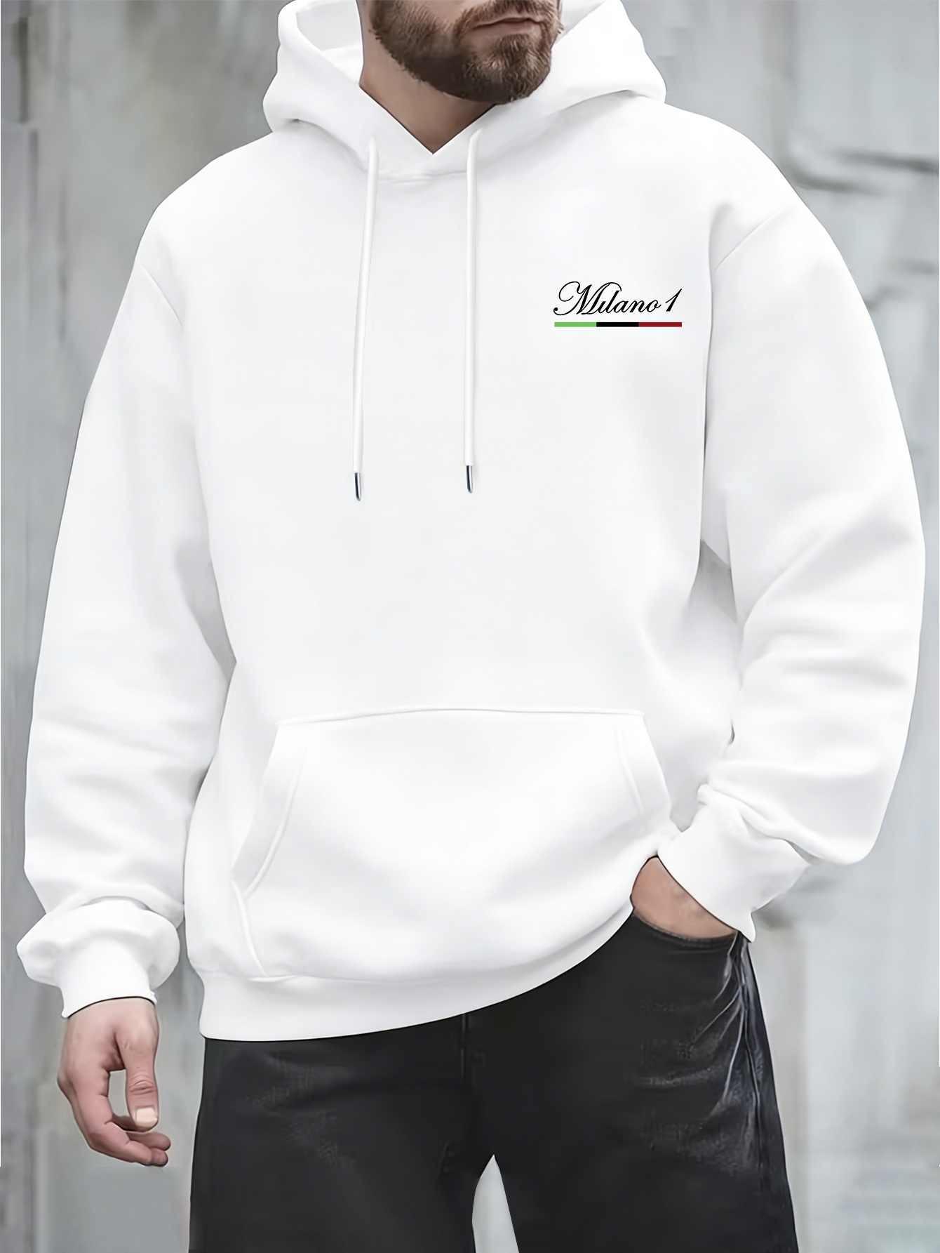 Street Fashion Of Milan - Sudadera con capucha de moda urbana