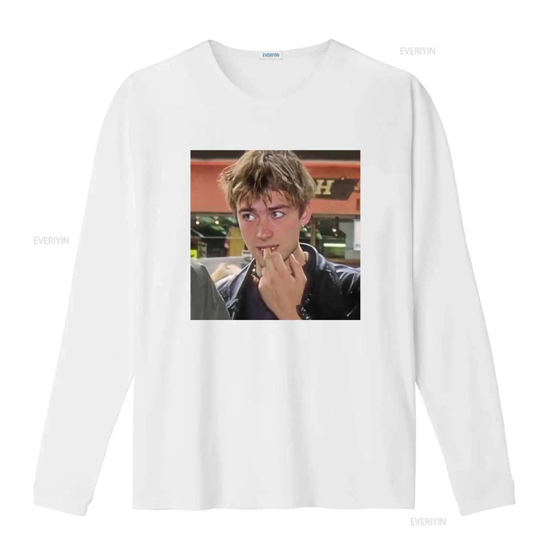 Camiseta con estampado fotográ - Street Fashion Magazine reseña y precio